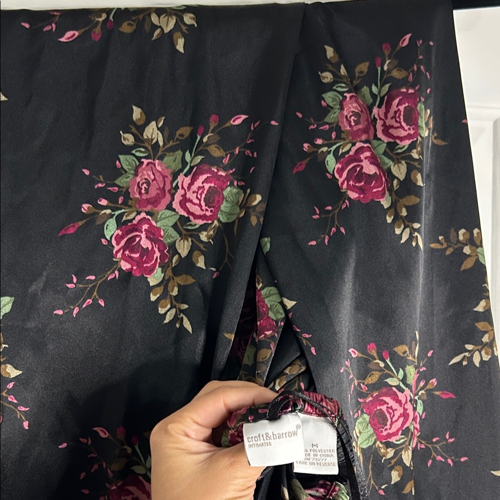 Croft & Barrow Silky Floral Black Pants with Pink Roses